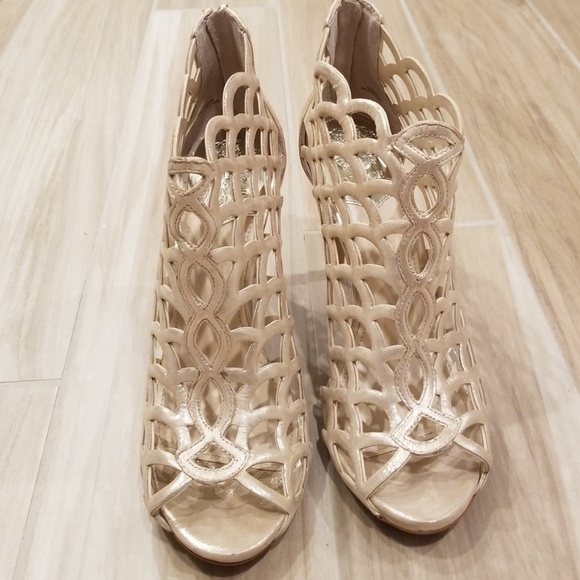 Shoes - Picture 3 of 3